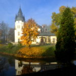 Pałac w Olszanicy jesienią, Bieszczady